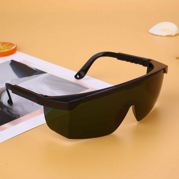Lichtschutzbrille mit UV-C-Schutz
